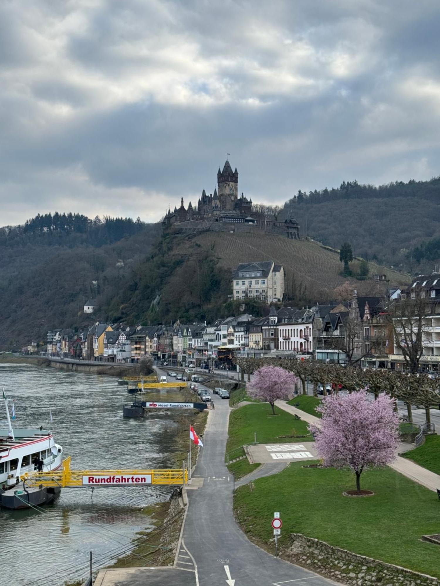 Holiday Apartment Mit Moselblick Im Moselhaus Cochem Exterior foto